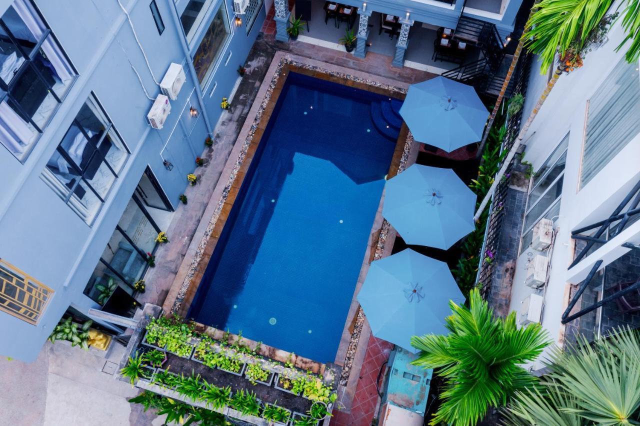 The Rabbit Hole Hotel & Spa Сиемрип Экстерьер фото